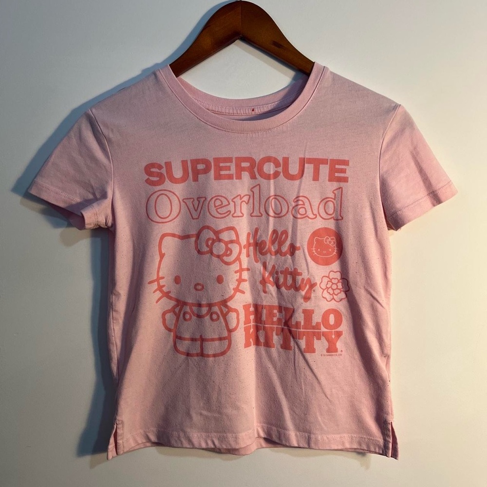 Hello Kitty Graphic T